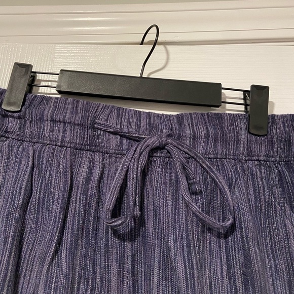 NWT Time & Tru Size S Blue Linen Blend Comfy Pull On Drawstring Shorts Pockets - Picture 7 of 16